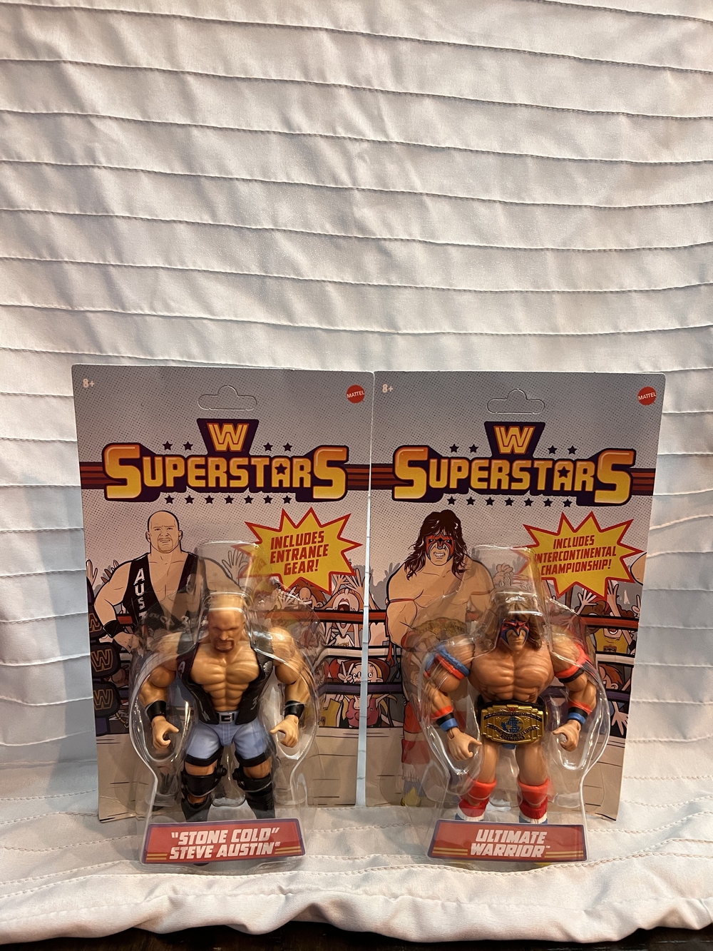 WWE Superstars- Series 15- Stone Cold Steve Austin and Ultimate Warrior Figures